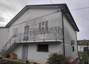 Casa all\'aperto - Independent house Via Argine Po
 
15, Riva del Po - photo 30