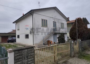 Casa all\'aperto - Independent house Via Argine Po
 
15, Riva del Po - photo 33