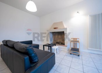 Soggiorno - Trilocale Via Roma
 
53, Borgo Tossignano - foto 1