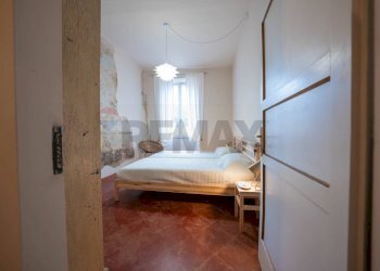 Camera / camera da letto - Trilocale Via Roma
 
53, Borgo Tossignano - foto 17