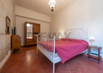 Camera / camera da letto - Trilocale Via Roma
 
53, Borgo Tossignano - foto 26