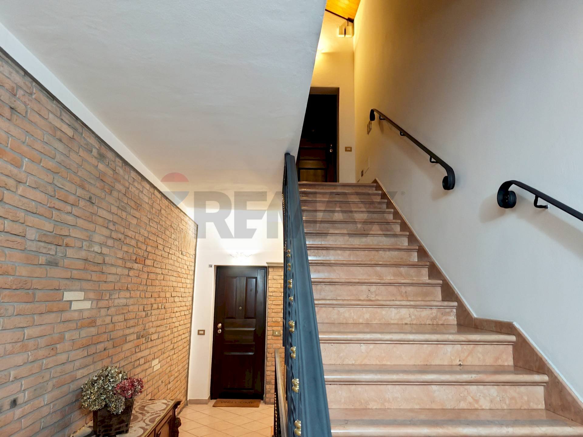 Scale - Bilocale Ferrara - foto 2