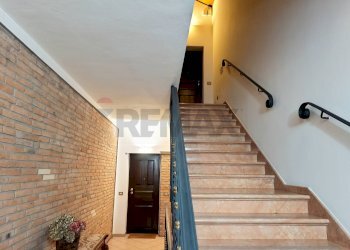 Scale - Bilocale Ferrara - foto 2