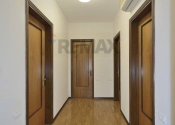 Hall / corridoio - Attico Ferrara - foto 10