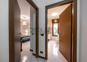 Hall / corridoio - Trilocale Via Falcone
 
2, Ferrara - foto 11