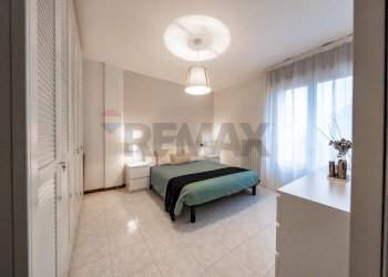 Camera / camera da letto - Trilocale Via Falcone
 
2, Ferrara - foto 13