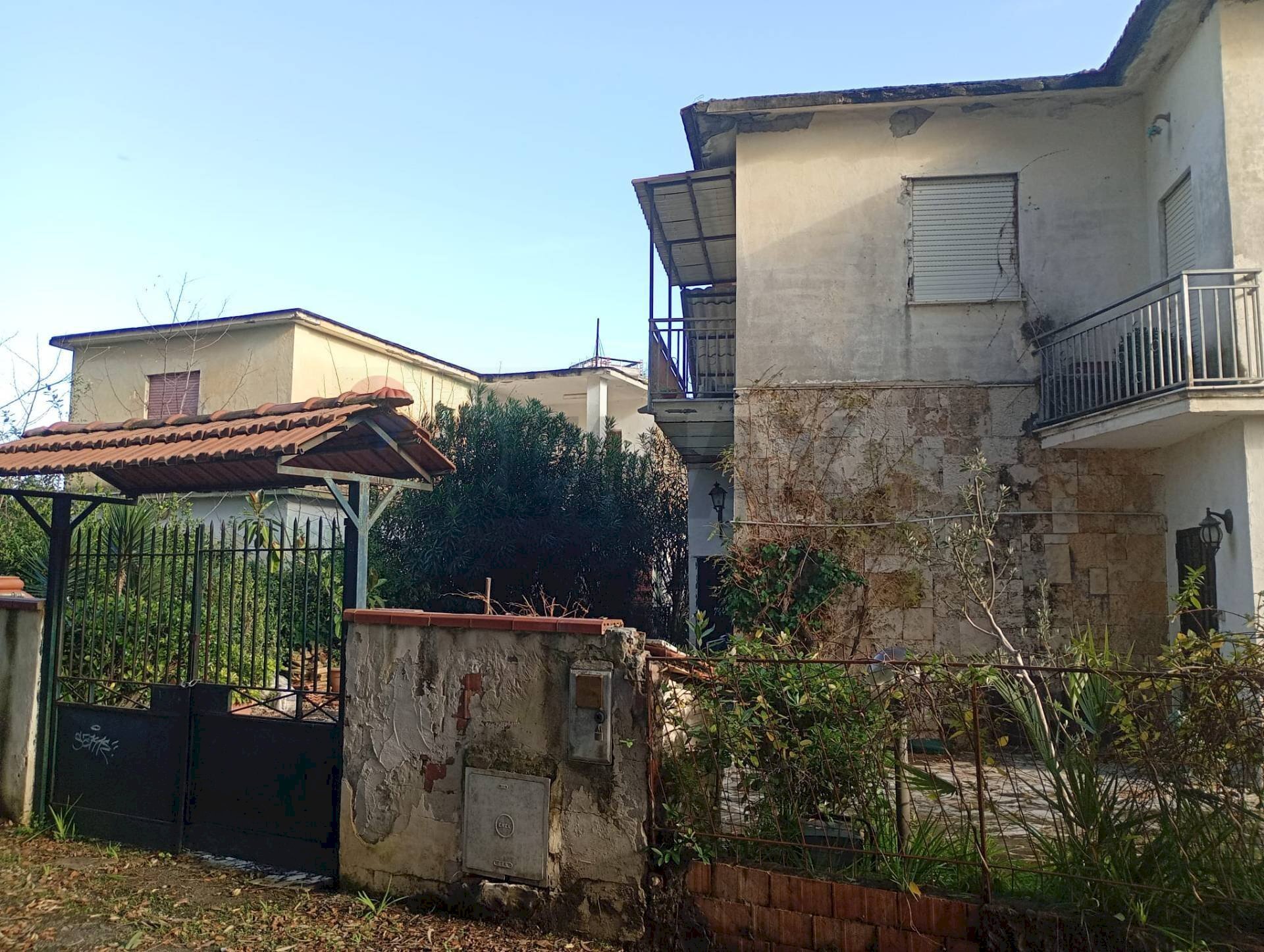 Casa all\'aperto - Semi-detached house Via G.Vasari, Castel Volturno - photo 3