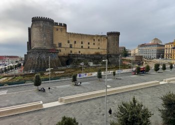 Edificio all\'aperto - Ufficio Napoli - foto 16