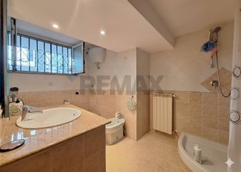 Bagno - Casa semi indipendente IV traversa ferdinando russo
 
24, Casoria - foto 14