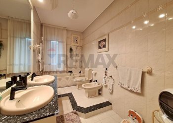 Bagno - Casa semi indipendente IV traversa ferdinando russo
 
24, Casoria - foto 18