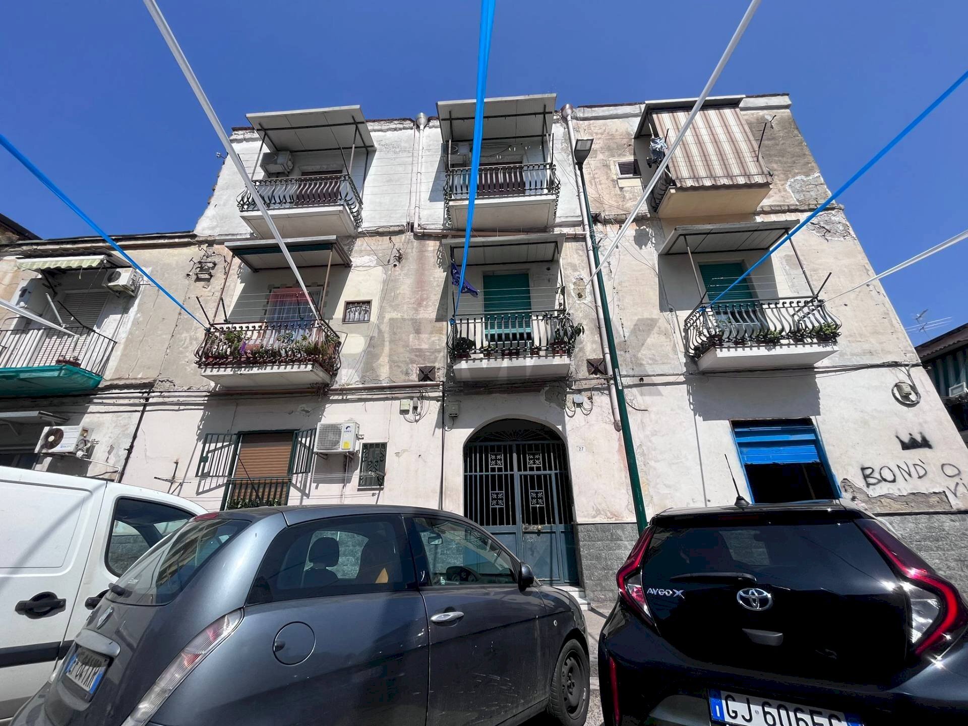 Edificio all\'aperto - Commercial Premises Napoli - photo 1
