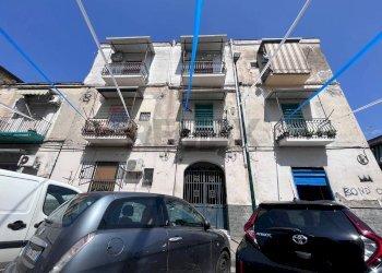 Edificio all\'aperto - Locale Commerciale Via Cardinale Filomarino
 
11, Napoli - foto 1