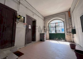 Ricezione / Lobby - Locale Commerciale Via Cardinale Filomarino
 
11, Napoli - foto 9