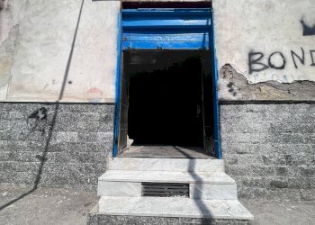 Scale - Locale Commerciale Via Cardinale Filomarino
 
11, Napoli - foto 13