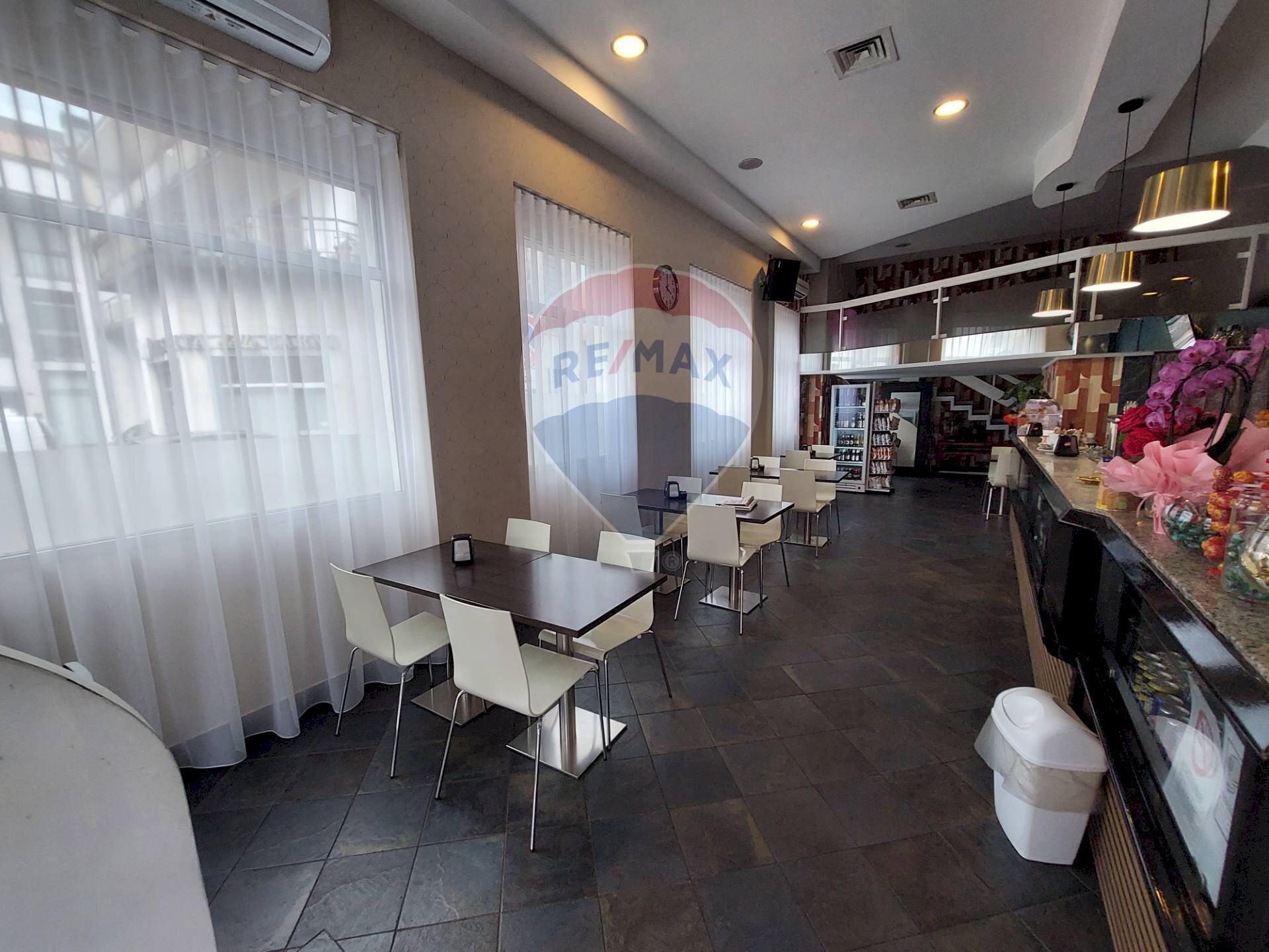 Sala da pranzo - Bar Tavola Calda - Fredda Casazza - foto 1