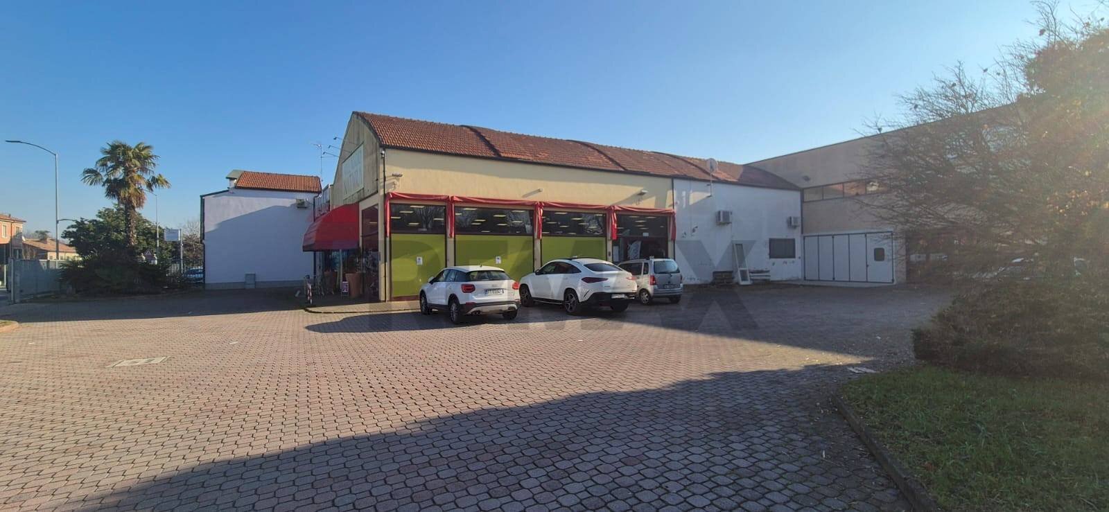 Casa all\'aperto - Capannone VIA MODENA
267/E, Ferrara - foto 2