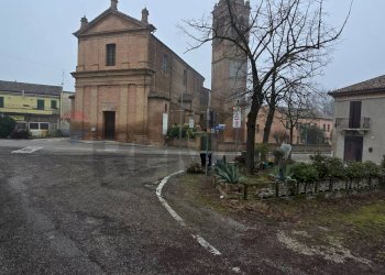 Edificio all\'aperto - Casa semi indipendente Piazza 21 giugno
 
53, Copparo - foto 2