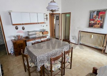 Sala da pranzo - Casa semi indipendente Piazza 21 giugno
 
53, Copparo - foto 6