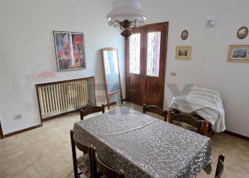 Sala da pranzo - Casa semi indipendente Piazza 21 giugno
 
53, Copparo - foto 7