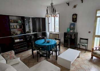 Sala da pranzo - Casa semi indipendente Piazza 21 giugno
 
53, Copparo - foto 13