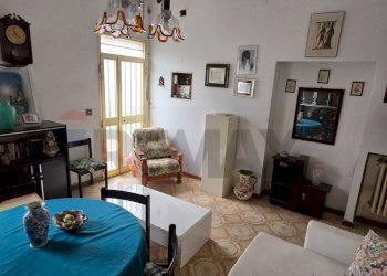 Sala da pranzo - Casa semi indipendente Piazza 21 giugno
 
53, Copparo - foto 14