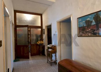 Hall / corridoio - Casa semi indipendente Piazza 21 giugno
 
53, Copparo - foto 15