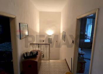 Hall / corridoio - Casa semi indipendente Piazza 21 giugno
 
53, Copparo - foto 35