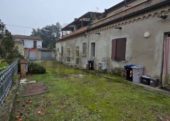 Giardino - Casa semi indipendente Piazza 21 giugno
 
53, Copparo - foto 37