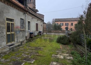 Giardino - Casa semi indipendente Piazza 21 giugno
 
53, Copparo - foto 39