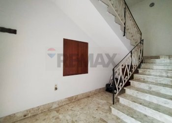 Scale - Villa Falconara Marittima - photo 21