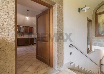 Hall / corridoio - Stabile - Palazzo Via Principe Amedeo
 
130, Farnese - foto 4