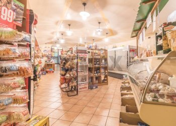 Dispensa di stoccaggio - Stabile - Palazzo Via Principe Amedeo
 
130, Farnese - foto 20