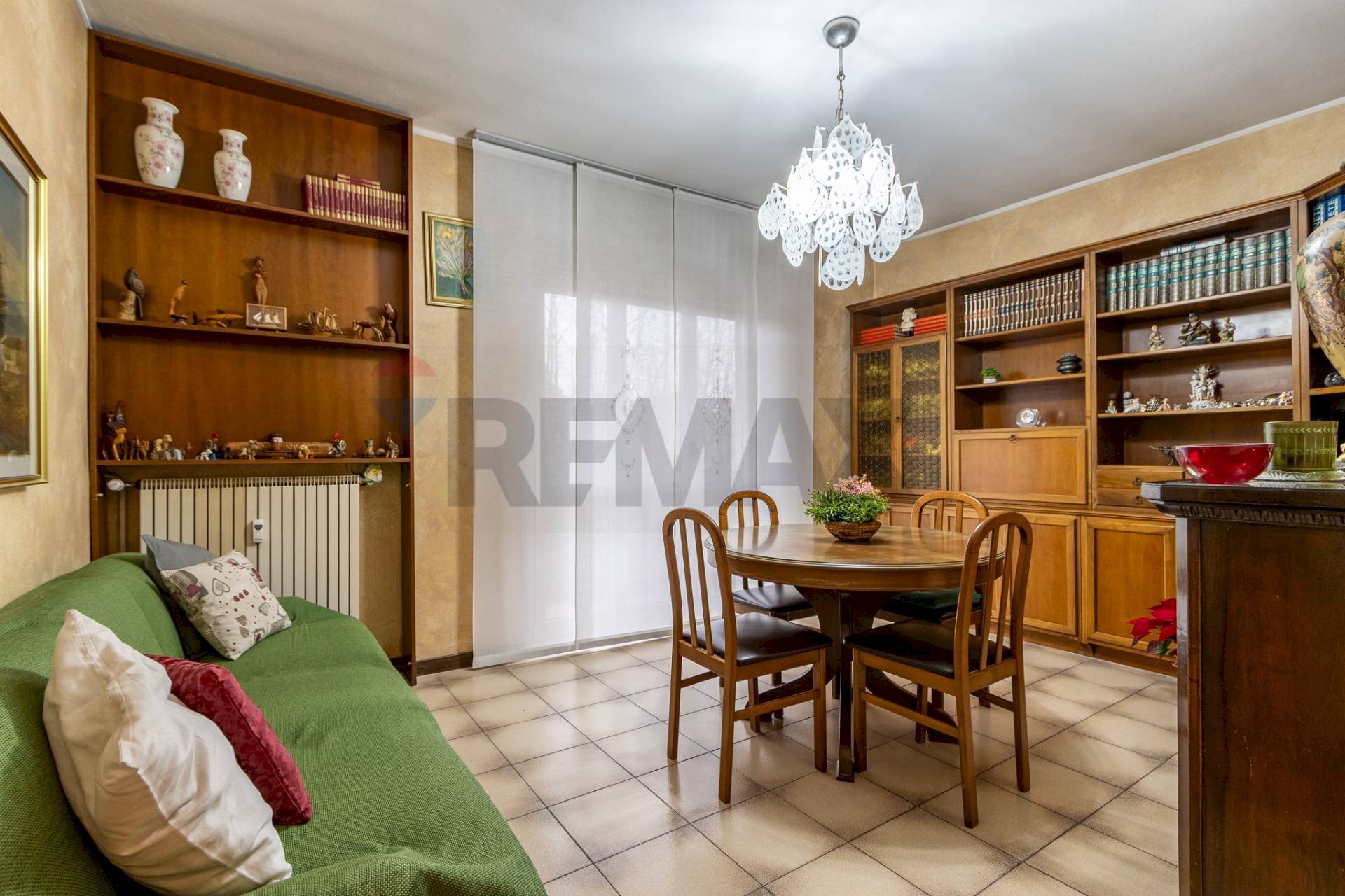 Sala da pranzo - Trilocale Via Romagna
 
19, Monza - foto 2