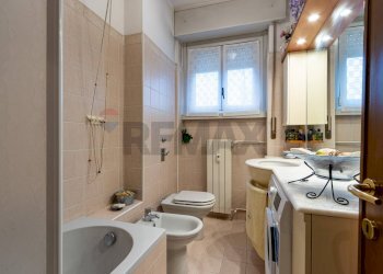 Bagno - Trilocale Via Romagna
 
19, Monza - foto 9