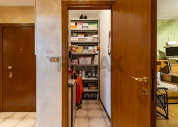 Hall / corridoio - Trilocale Via Romagna
 
19, Monza - foto 16