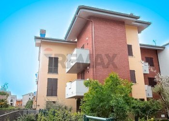 Edificio all\'aperto - Trilocale Via Manzoni
 
24, Cesano Maderno - foto 2