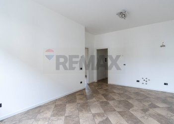 Stanza vuota - Three-room apartment Via Manzoni
 
24, Cesano Maderno - photo 4