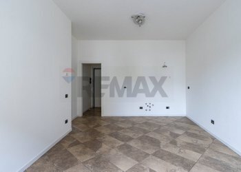 Stanza vuota - Three-room apartment Via Manzoni
 
24, Cesano Maderno - photo 6