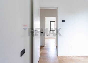 Hall / corridoio - Three-room apartment Via Manzoni
 
24, Cesano Maderno - photo 11