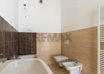 Bagno - Three-room apartment Via Manzoni
 
24, Cesano Maderno - photo 26