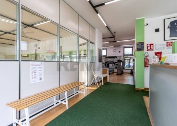 Non correlato - Locale Commerciale via Togliatti
 
27, Saronno - foto 12