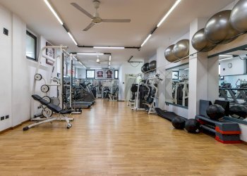 Palestra - Locale Commerciale via Togliatti
 
27, Saronno - foto 14