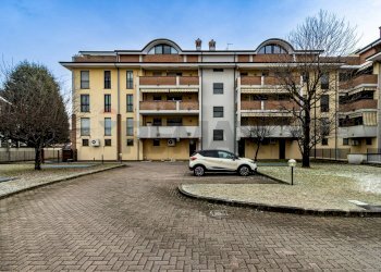 Edificio all\'aperto - Locale Commerciale via Togliatti
 
27, Saronno - foto 31