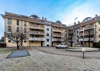 Edificio all\'aperto - Locale Commerciale via Togliatti
 
27, Saronno - foto 32