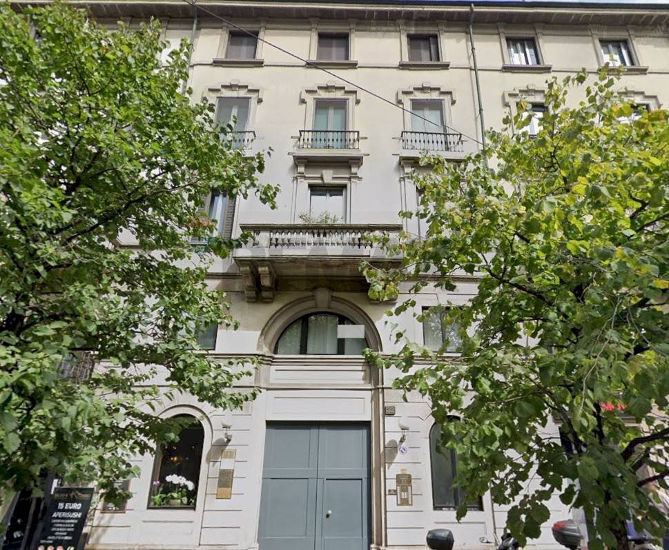 Edificio all\'aperto - Bilocale viale Vittorio Veneto
 
32, Milano - foto 1