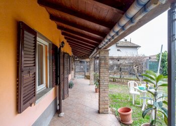 Terrazza - Casa indipendente STRADA GHIAIE SUPERIORI
 
51, Noceto - foto 21