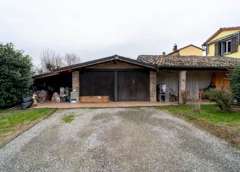 Casa all\'aperto - Casa indipendente STRADA GHIAIE SUPERIORI
 
51, Noceto - foto 23