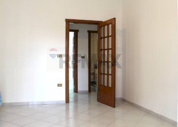 Stanza vuota - Appartamento Via Annibale Ruccello
 
20, Napoli - foto 22