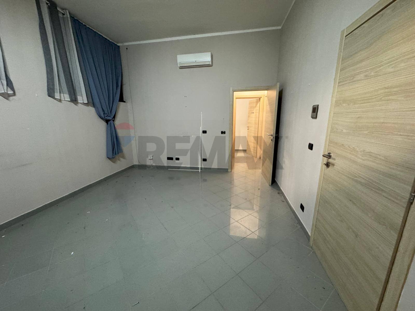 Stanza vuota - Commercial Premises Via Patriotti, Salsomaggiore Terme - photo 2