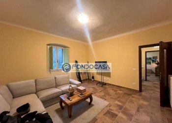 soggiorno - Casa semi indipendente via bassa tambura, Massa - foto 10